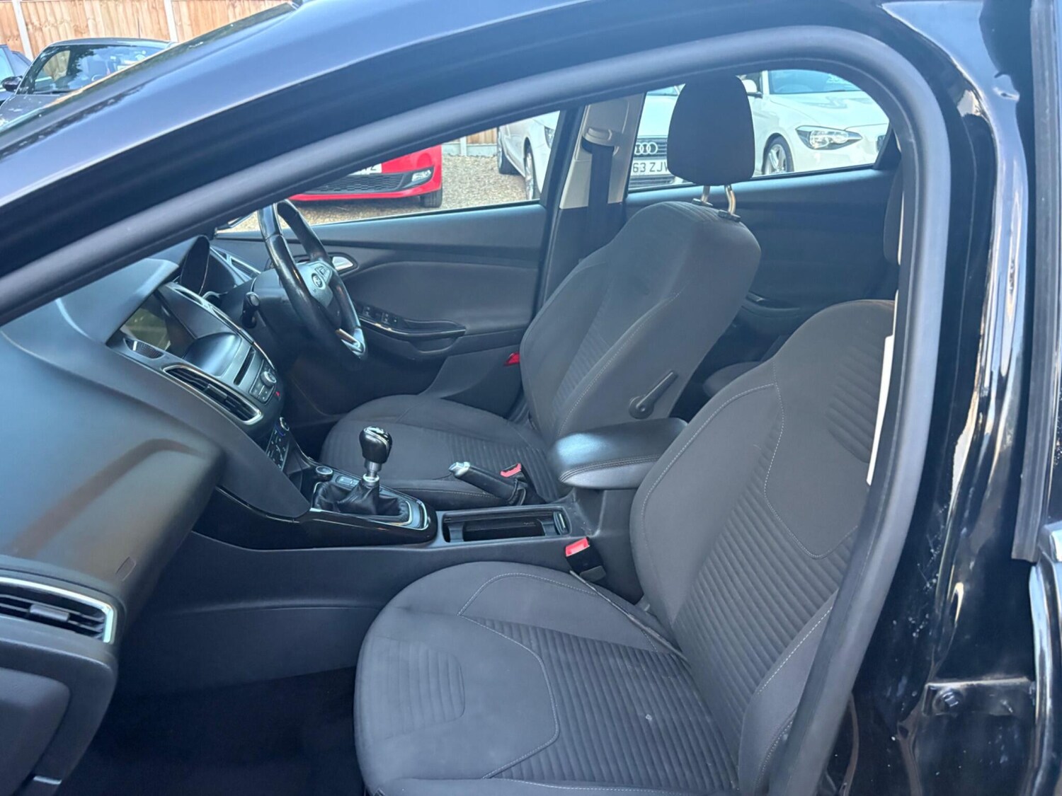 Used Ford Focus 2017 for sale - 76043220: Photo 25