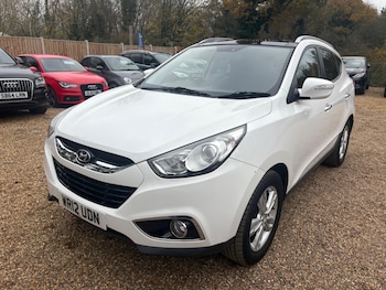 2012 (12) - 1.7 CRDi Premium 5dr 2WD