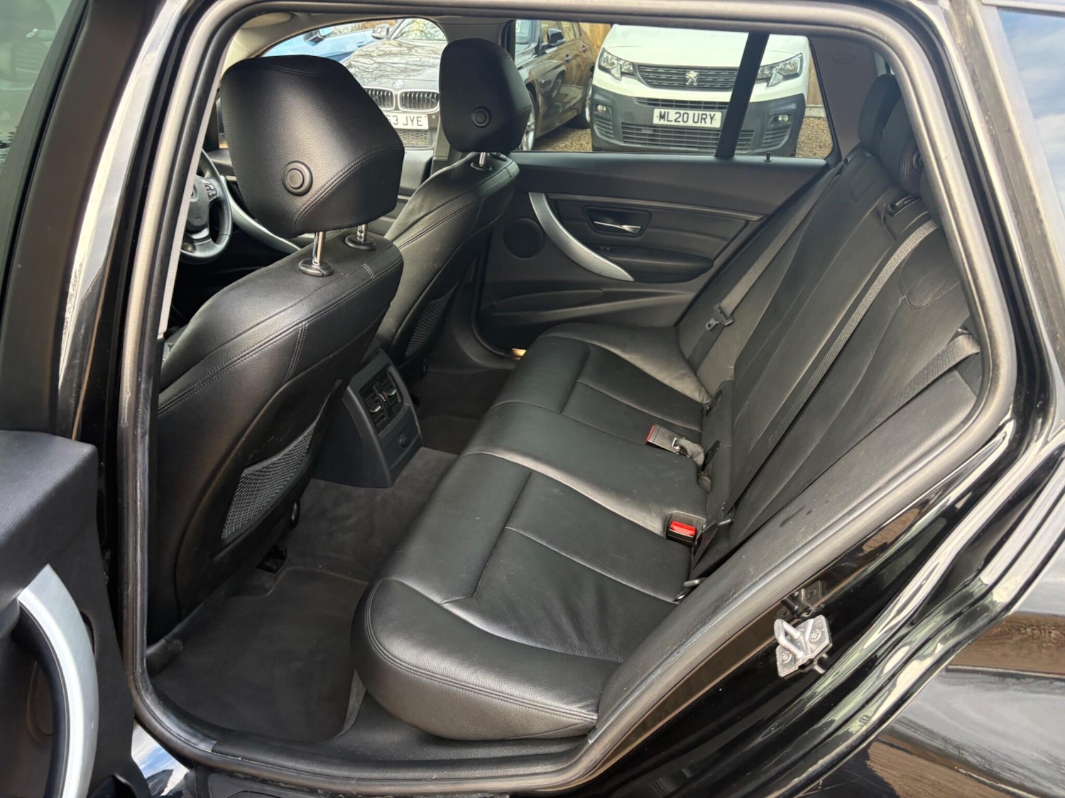 Used BMW 3 Series 2013 for sale - 78148364: Photo 28