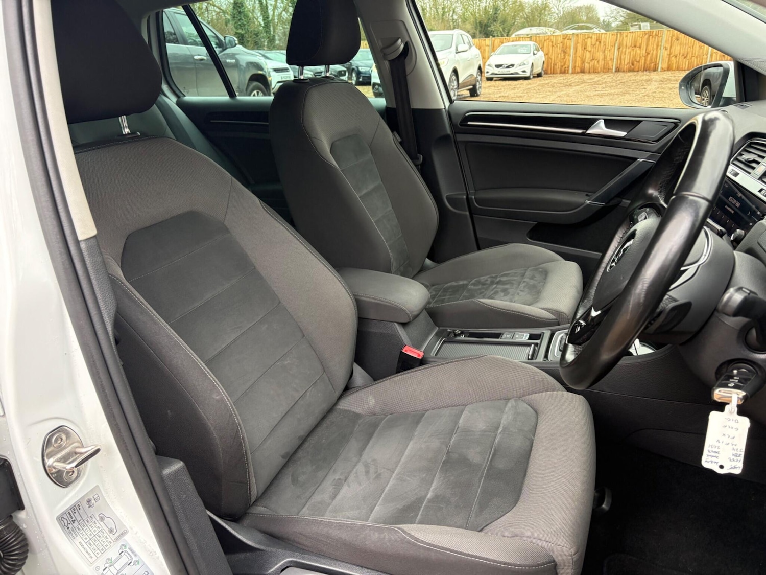 Used Volkswagen Golf 2018 for sale - 77305615: Photo 15