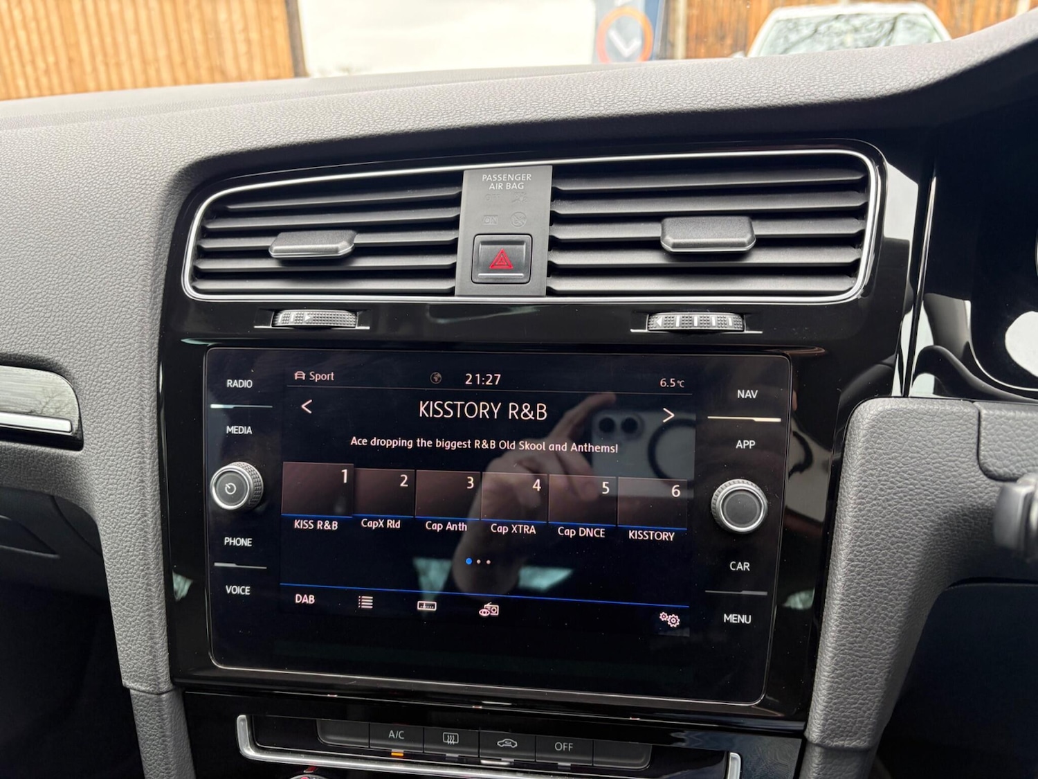 Used Volkswagen Golf 2018 for sale - 77305615: Photo 18