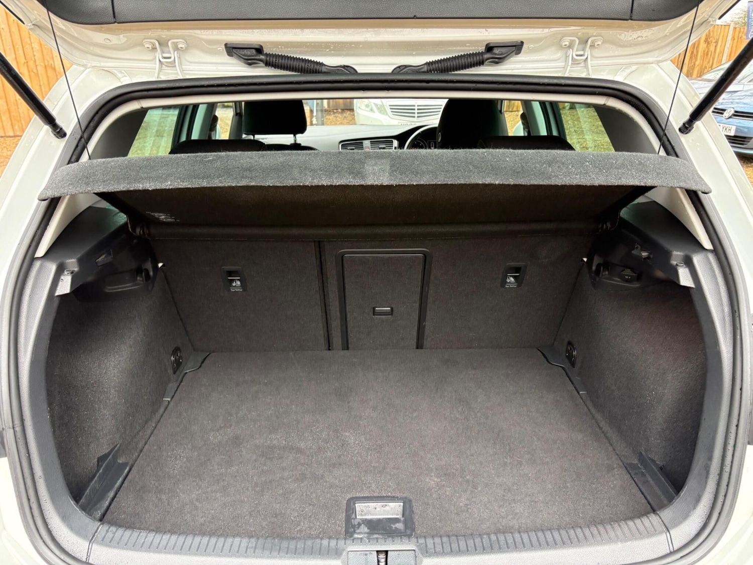 Used Volkswagen Golf 2018 for sale - 77305615: Photo 23