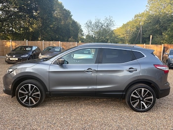 Used Nissan Qashqai 2017 for sale - 75544051: Photo