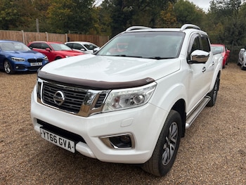 Nissan - Navara