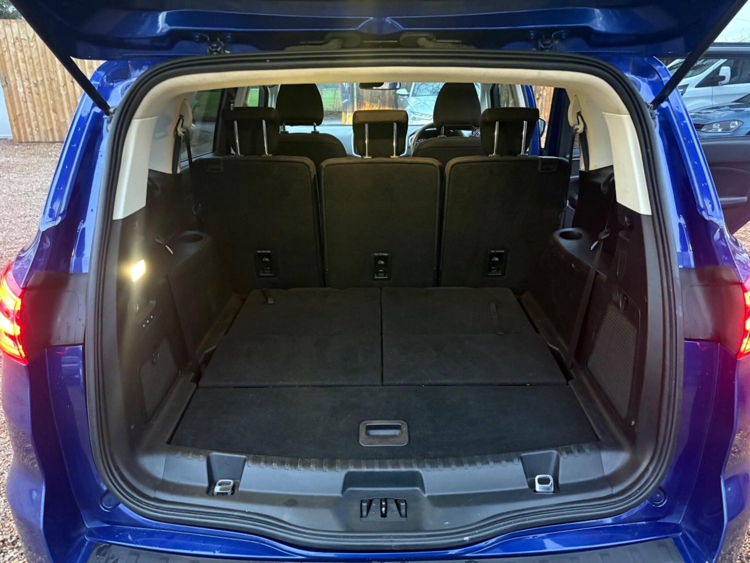 Used Ford S-Max 2016 for sale - 77882865: Photo 29