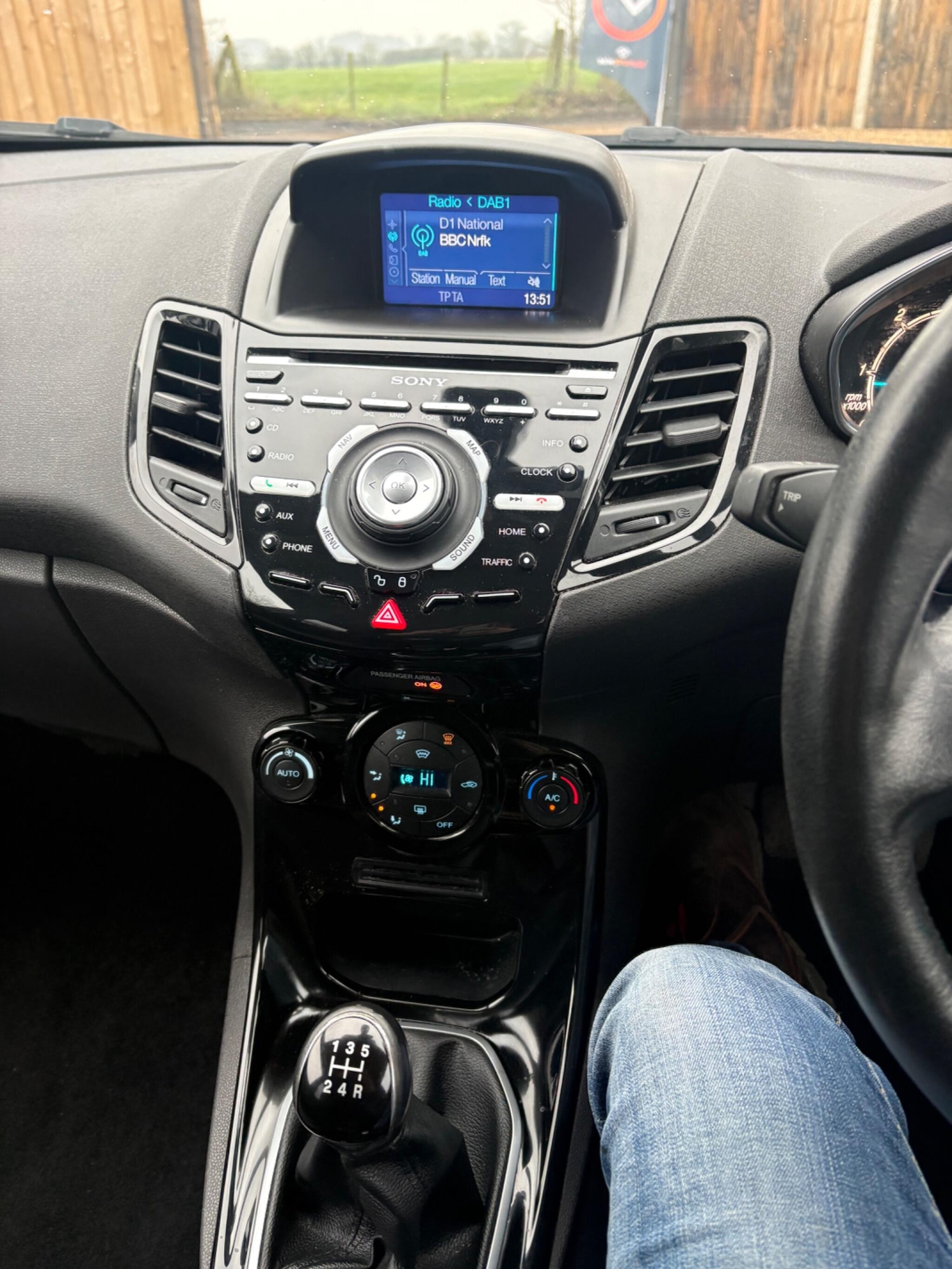 Used Ford Fiesta 2014 for sale - 77456273: Photo 15