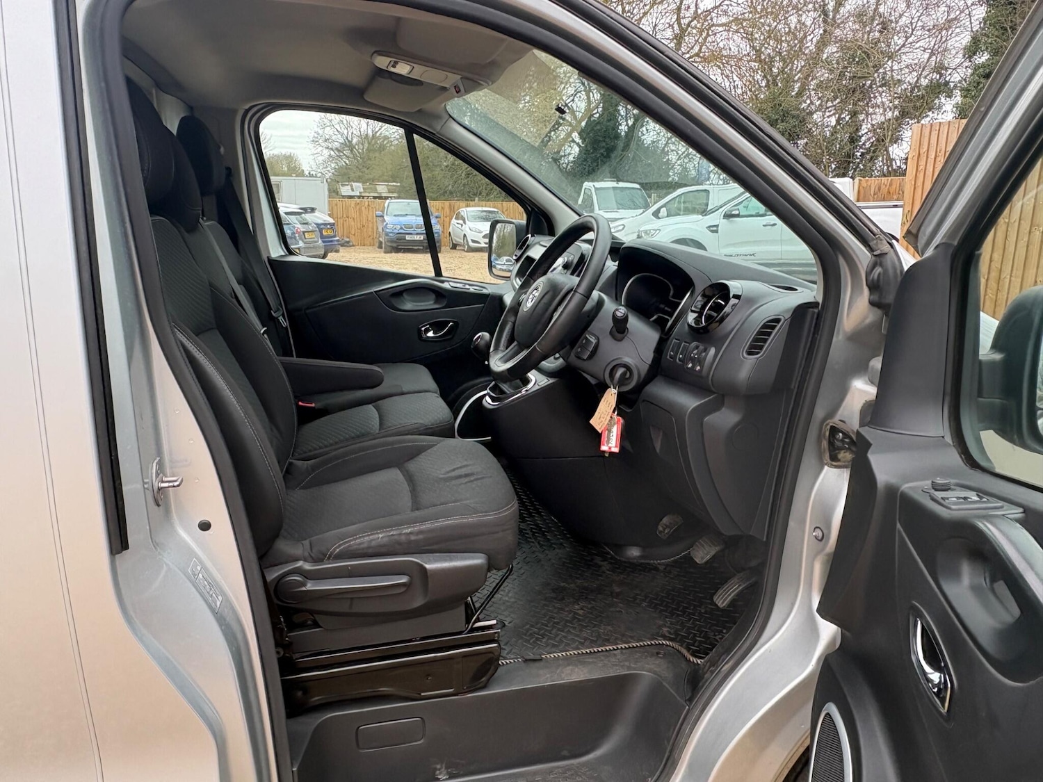 Used Vauxhall Vivaro 2018 for sale - 77883128: Photo 12