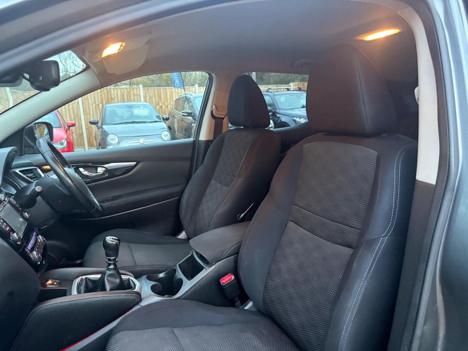 Used Nissan Qashqai 2015 for sale - 76527703: Photo 32