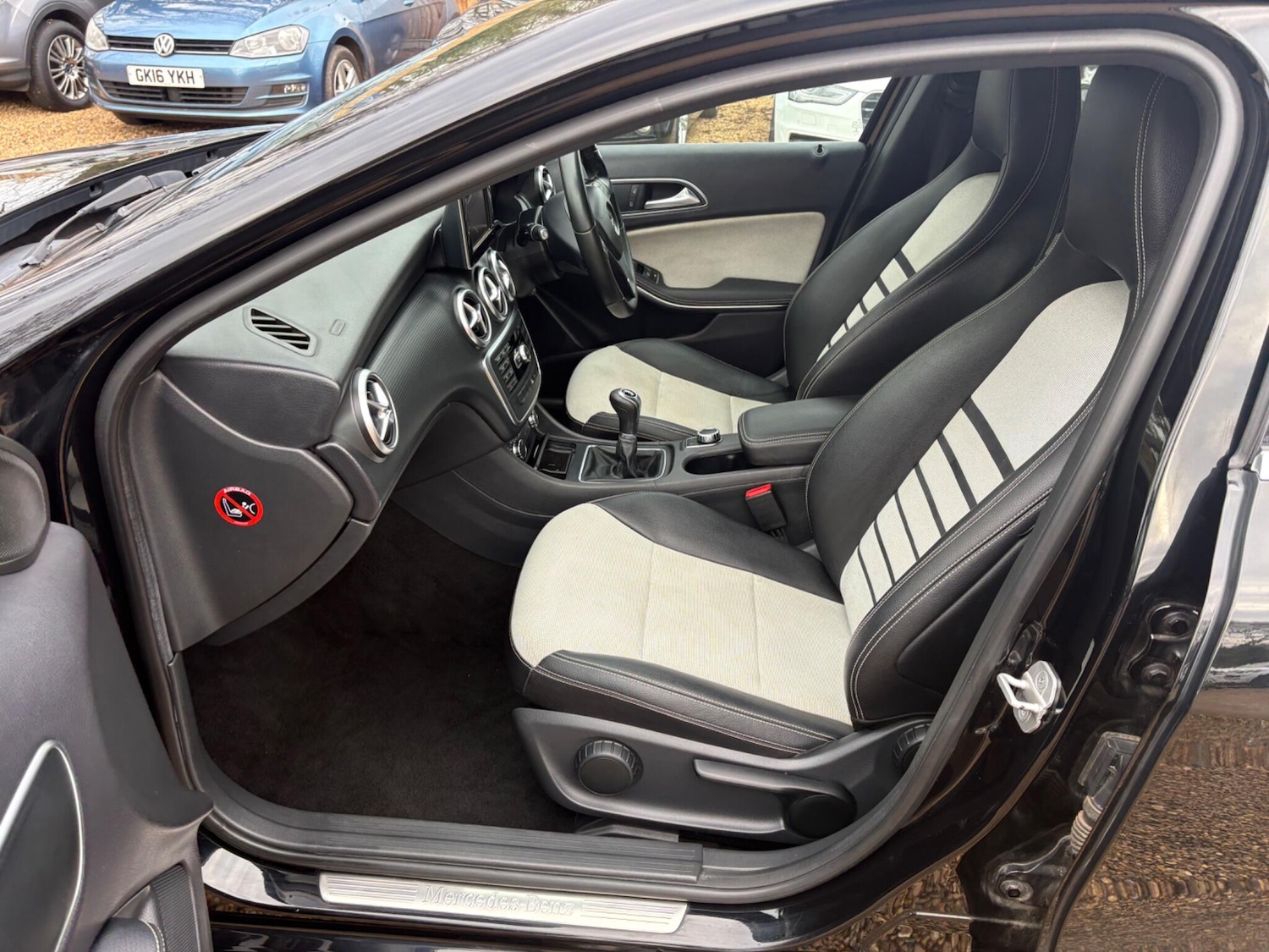 Used Mercedes-Benz A-Class 2014 for sale - 77255273: Photo 30