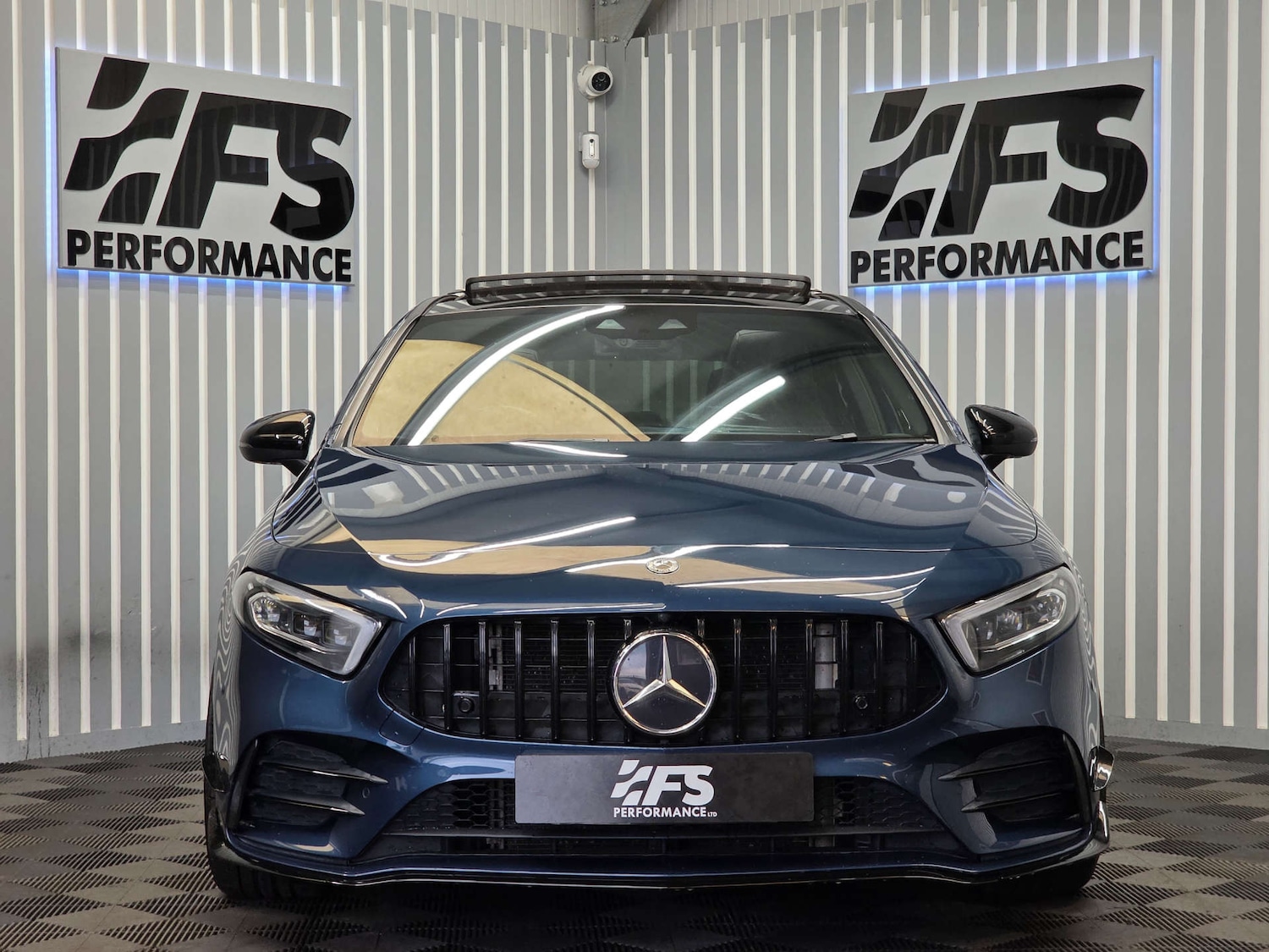 Used Mercedes-Benz A-Class 2019 for sale - 76911447: Photo 2