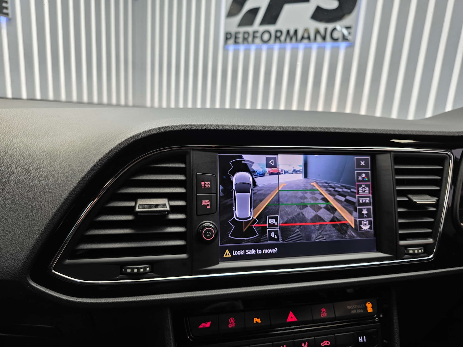 Used SEAT Leon 2019 for sale - 77583902: Photo 11