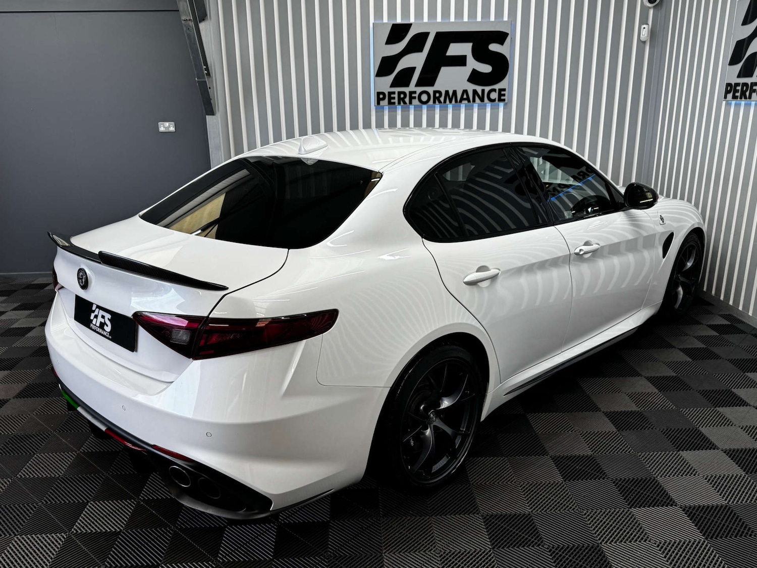 Used Alfa Romeo Giulia 2017 for sale - 76601741: Photo 32