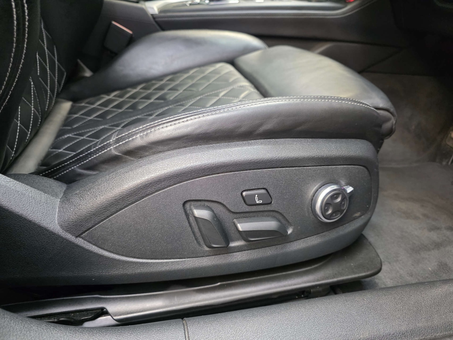 Used Audi A4 2017 for sale - 78083376: Photo 13