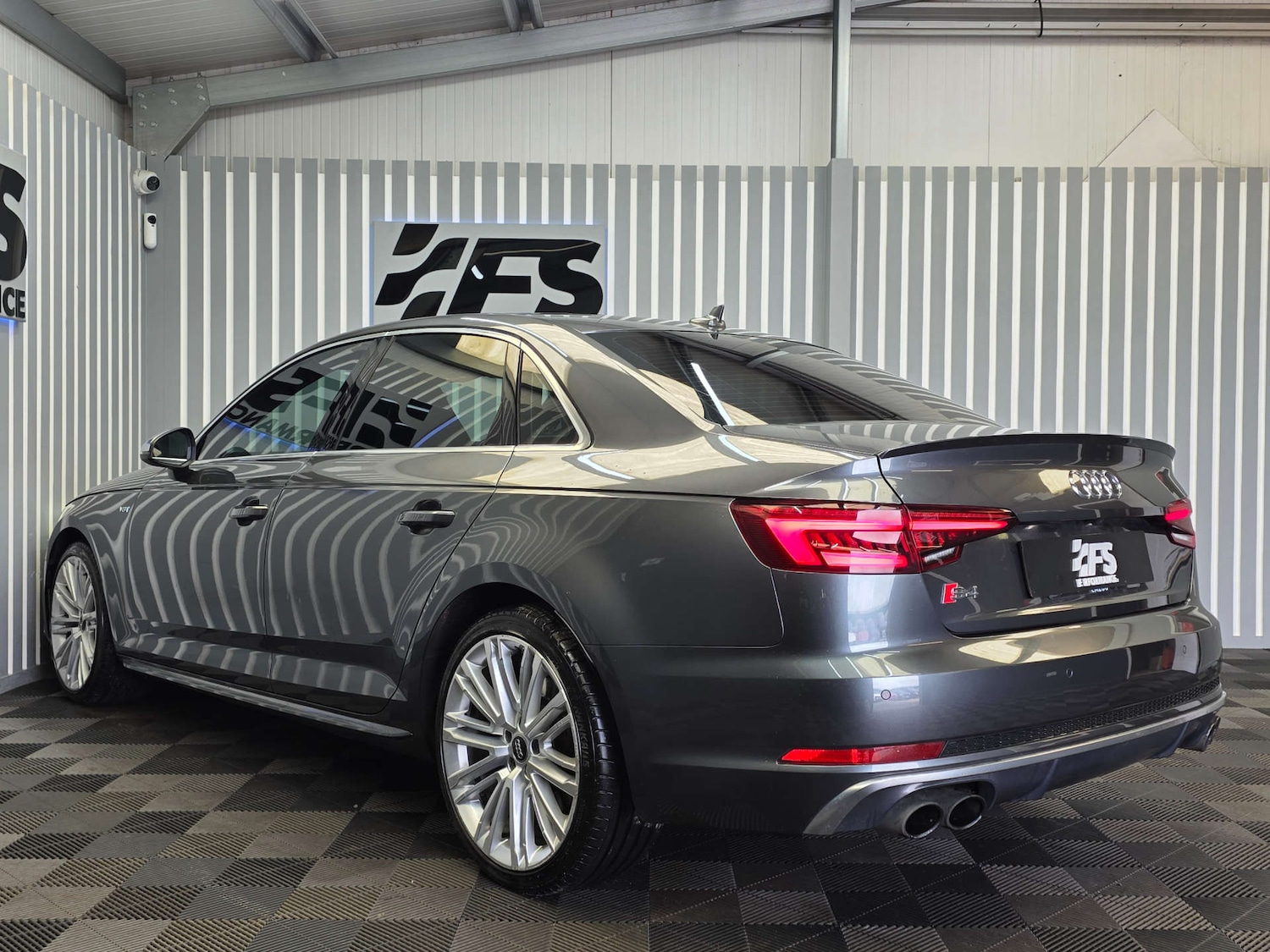 Used Audi A4 2017 for sale - 78083376: Photo 4