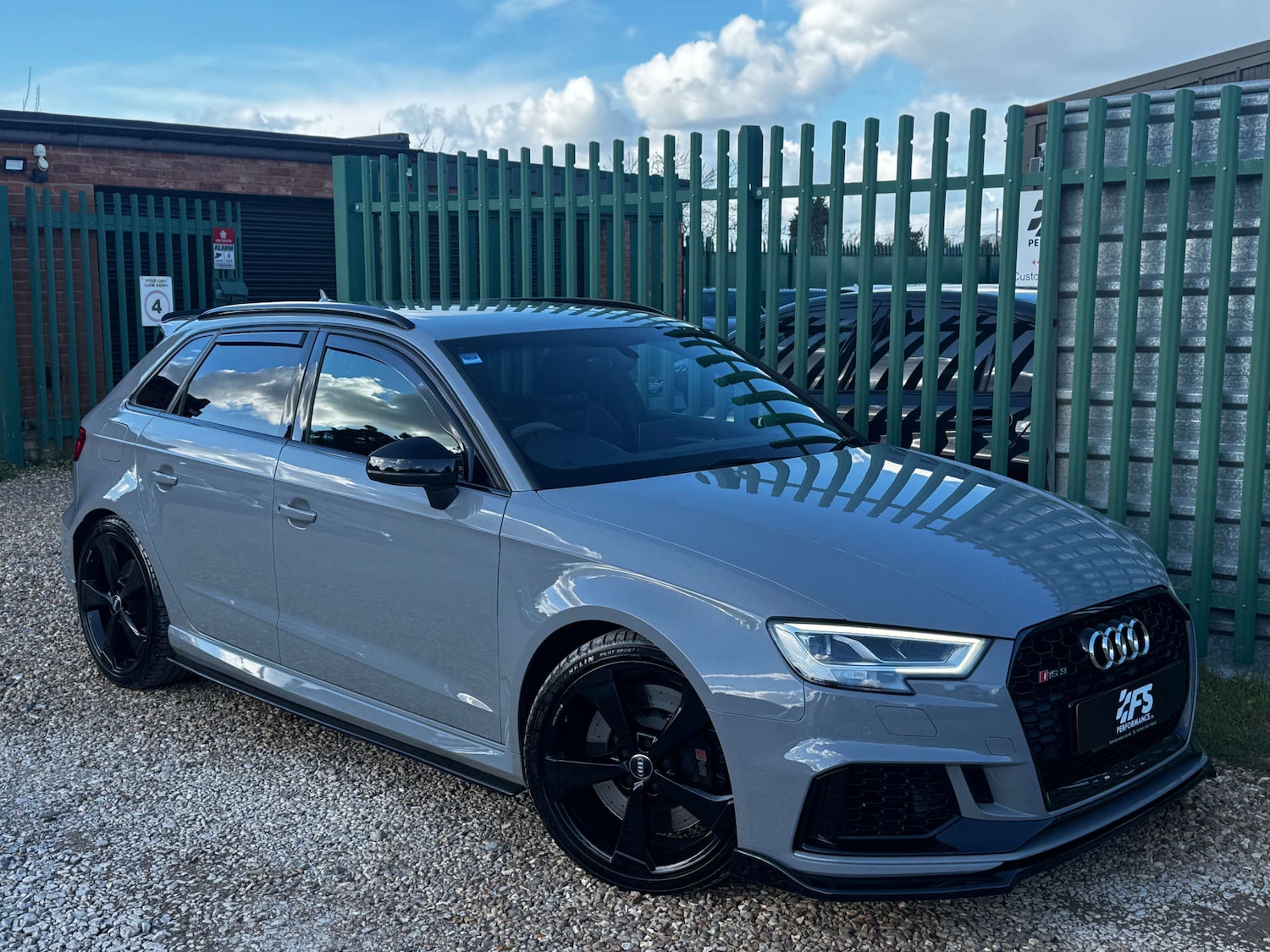 Used Audi RS3 2017 for sale - 77889947: Photo 24