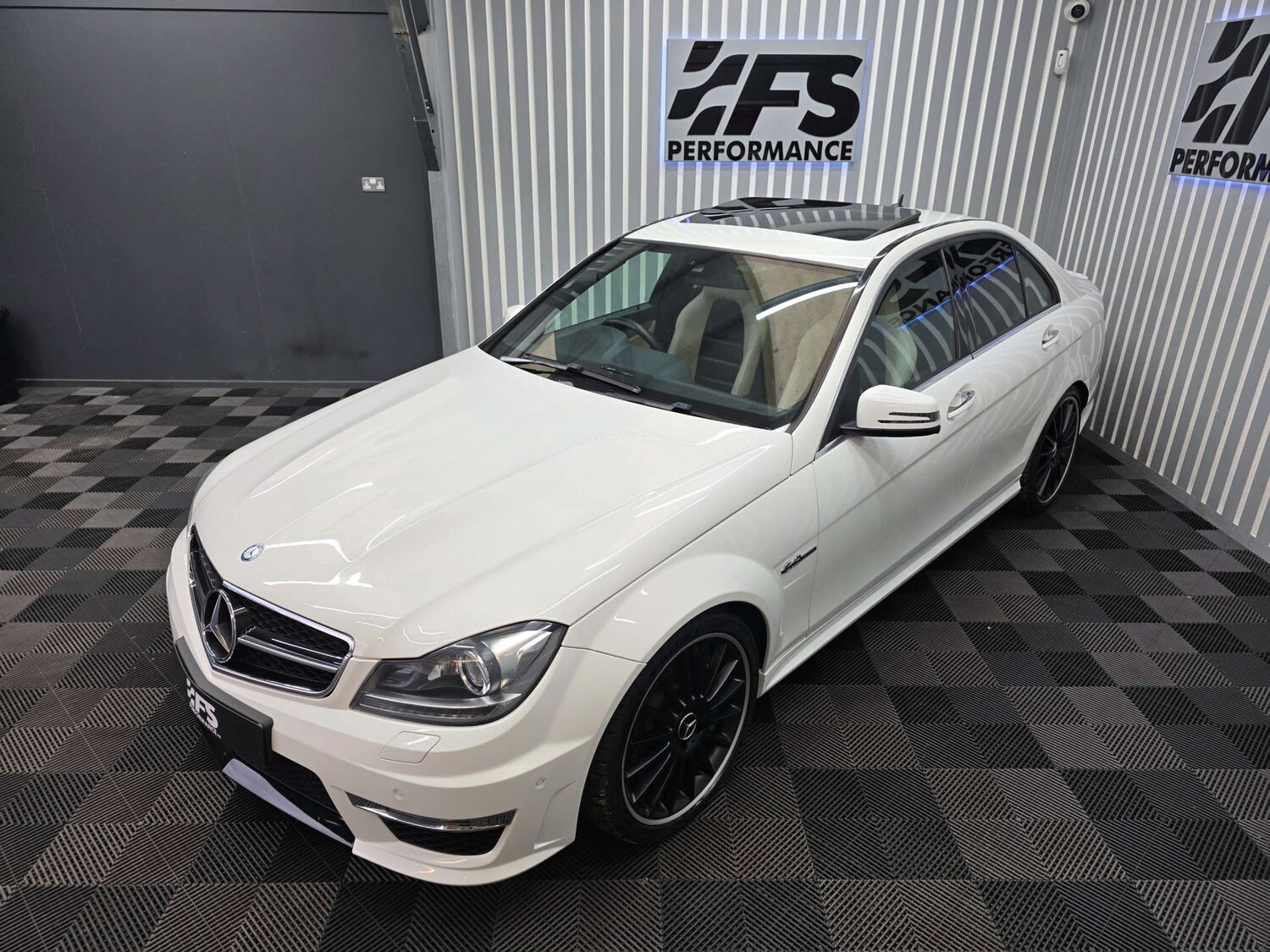 Used Mercedes-Benz C Class 2013 for sale - 77469851: Photo 17