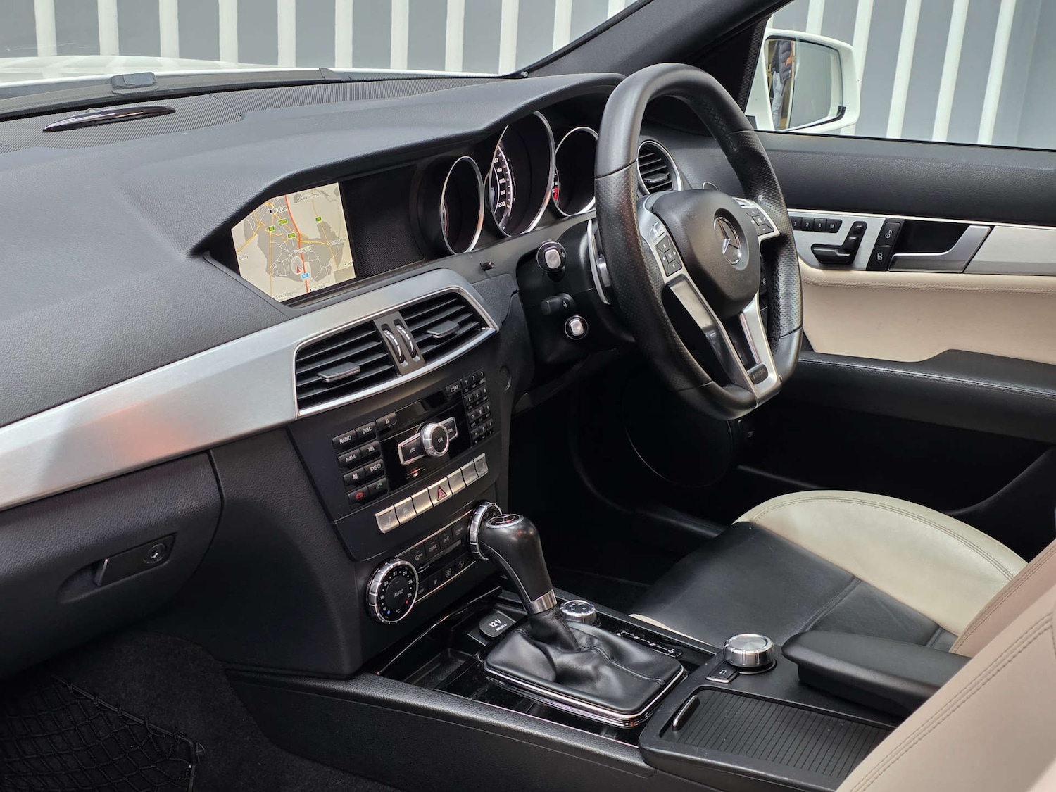 Used Mercedes-Benz C Class 2013 for sale - 77469851: Photo 9