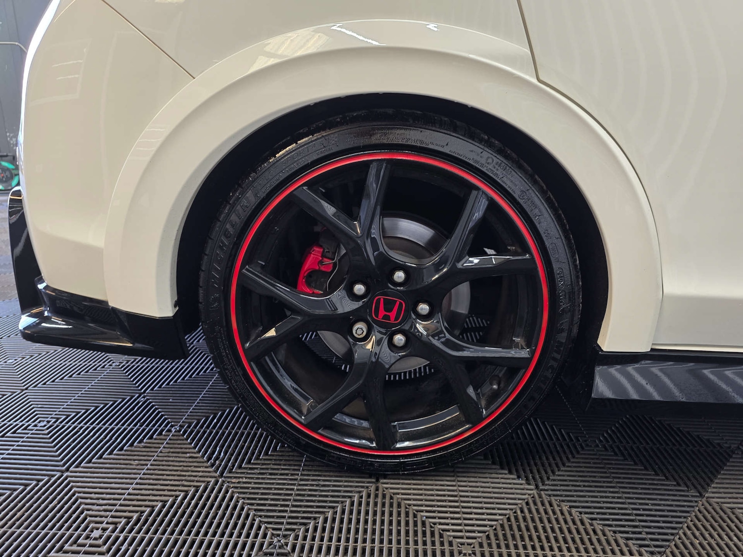 Used Honda Civic 2016 for sale - 77655559: Photo 28