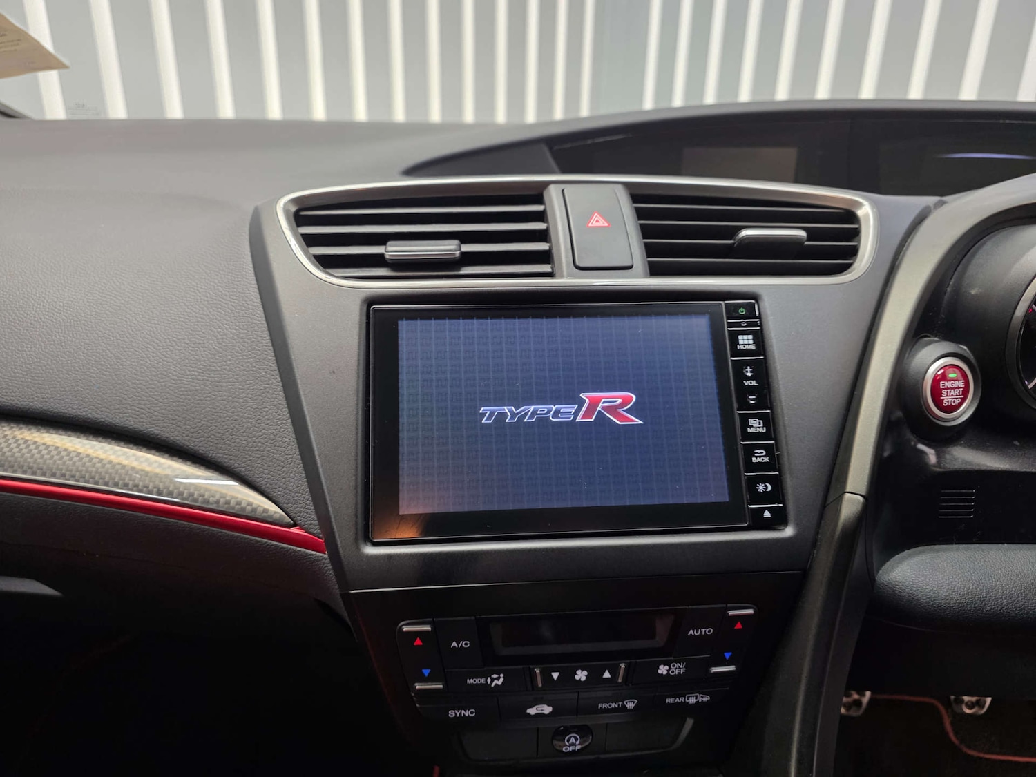 Used Honda Civic 2016 for sale - 77655559: Photo 47