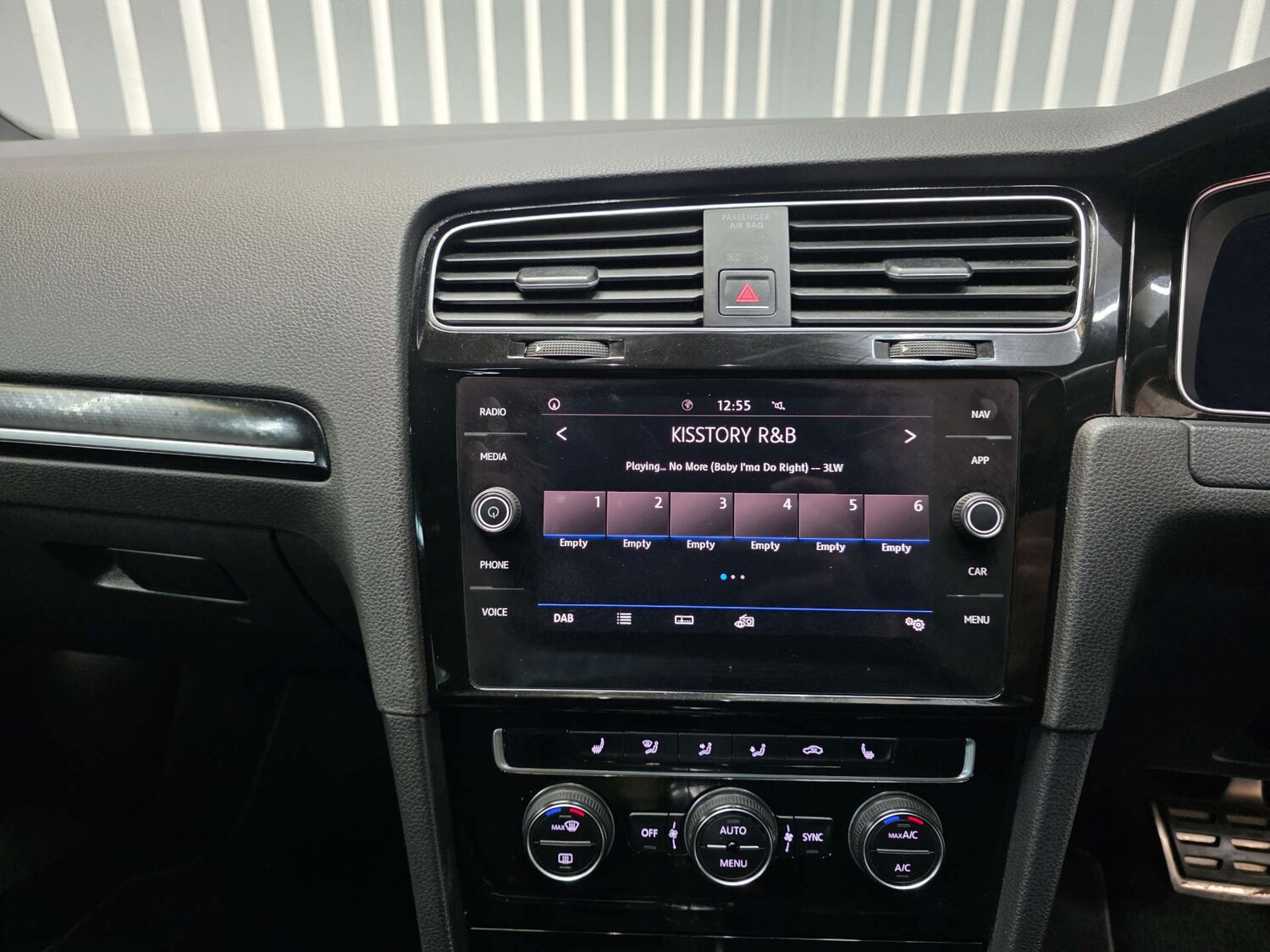 Used Volkswagen Golf 2018 for sale - 77479621: Photo 11