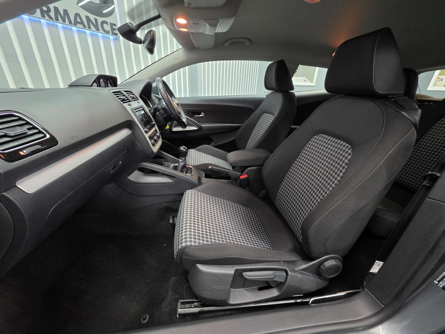 Used Volkswagen Scirocco 2016 for sale - 76589717: Photo 10