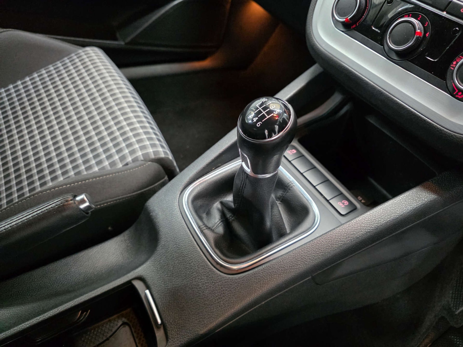 Used Volkswagen Scirocco 2016 for sale - 76589717: Photo 12