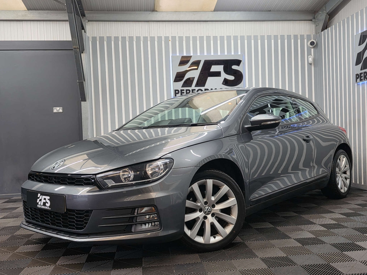 Used Volkswagen Scirocco 2016 for sale - 76589717: Photo 4