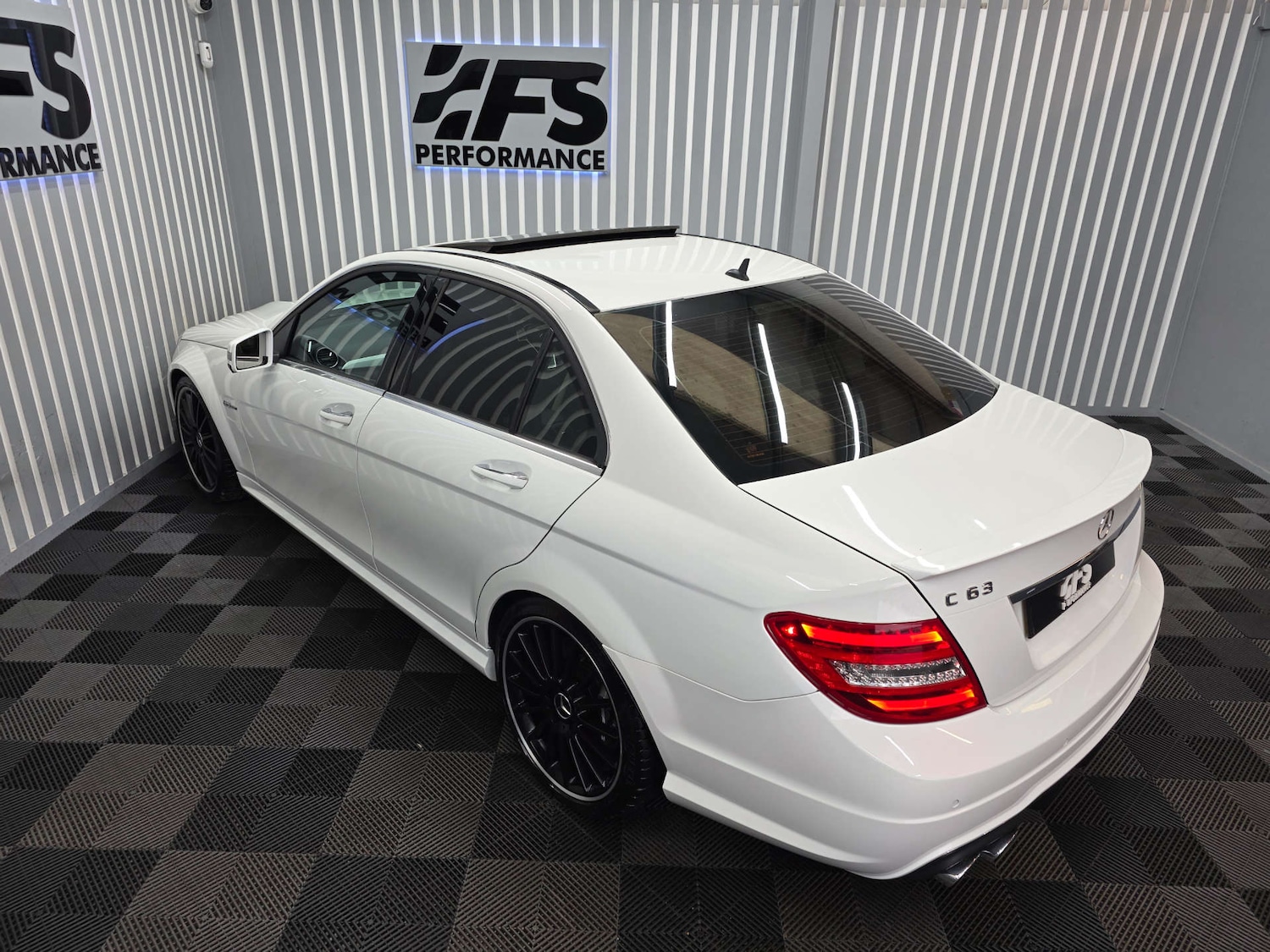 Used Mercedes-Benz C-Class 2013 for sale - 76082862: Photo 16