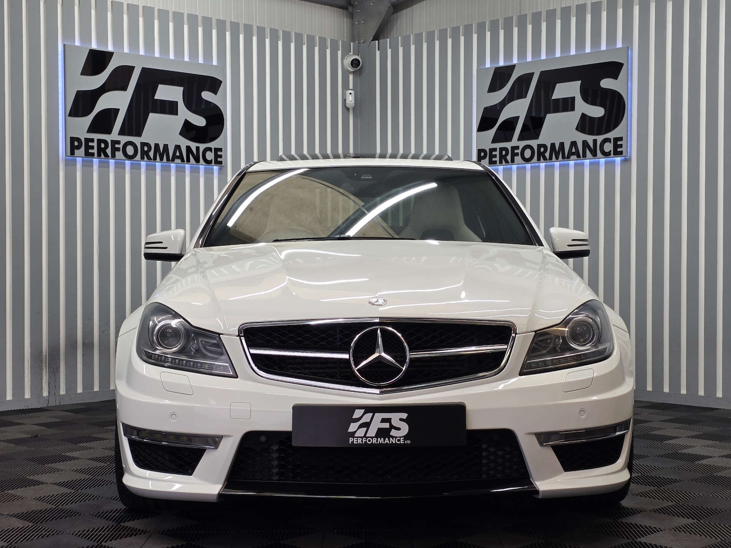 Used Mercedes-Benz C-Class 2013 for sale - 76082862: Photo 2
