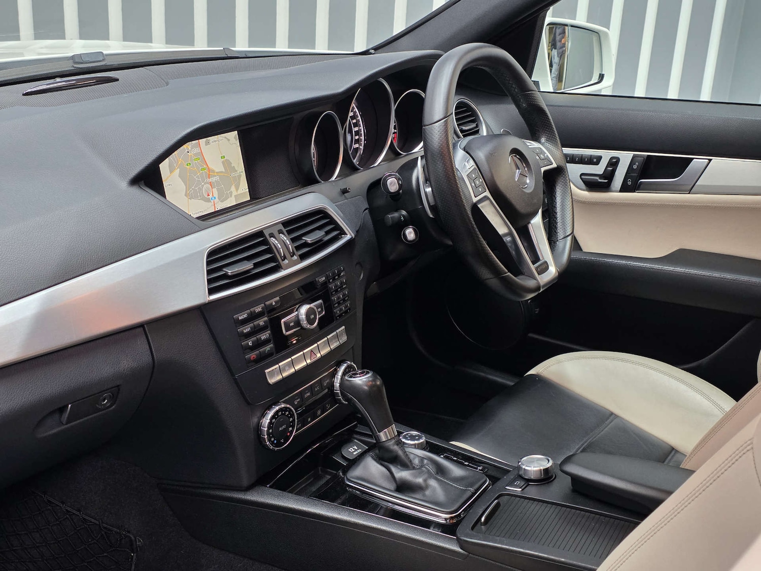 Used Mercedes-Benz C-Class 2013 for sale - 76082862: Photo 21