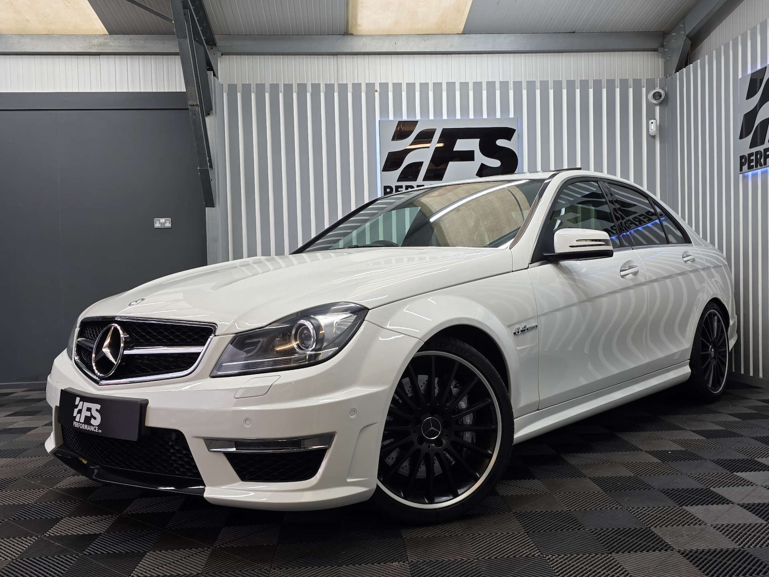 Used Mercedes-Benz C-Class 2013 for sale - 76082862: Photo 3