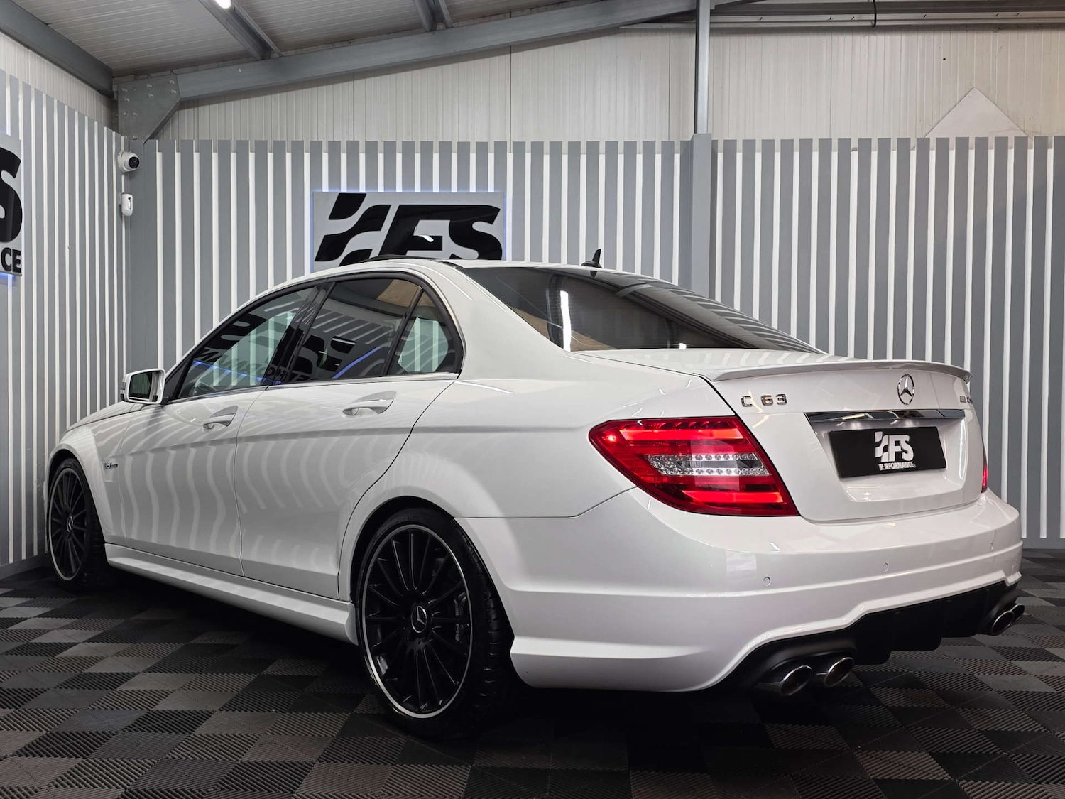 Used Mercedes-Benz C-Class 2013 for sale - 76082862: Photo 4