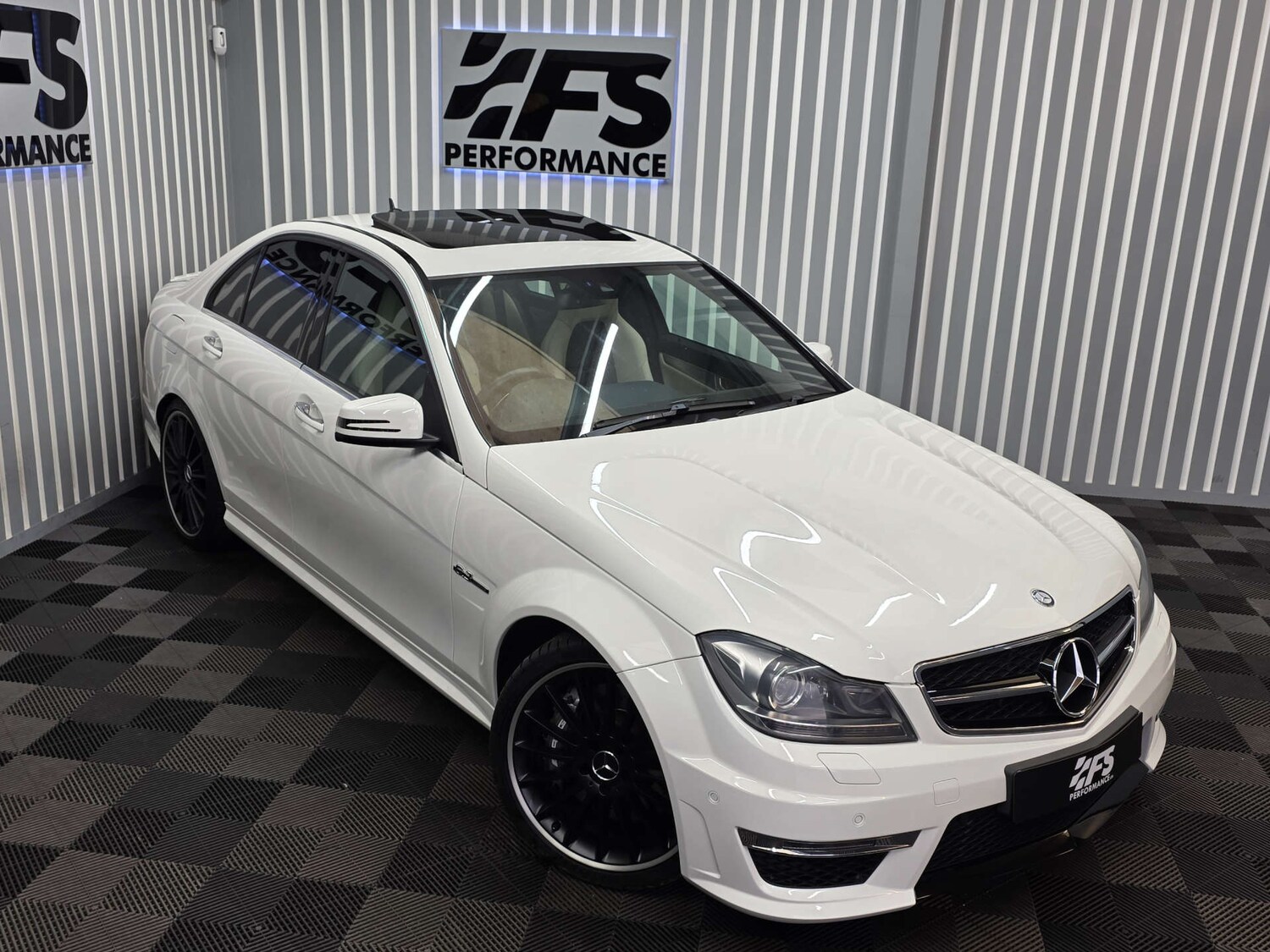 Used Mercedes-Benz C-Class 2013 for sale - 76082862: Photo 40