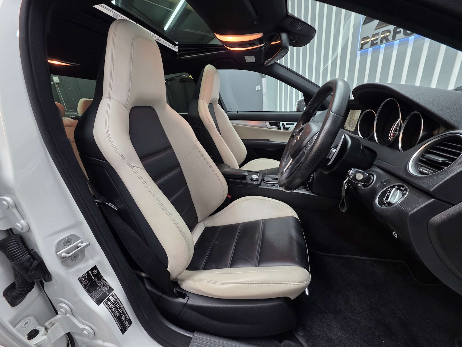 Used Mercedes-Benz C-Class 2013 for sale - 76082862: Photo 7