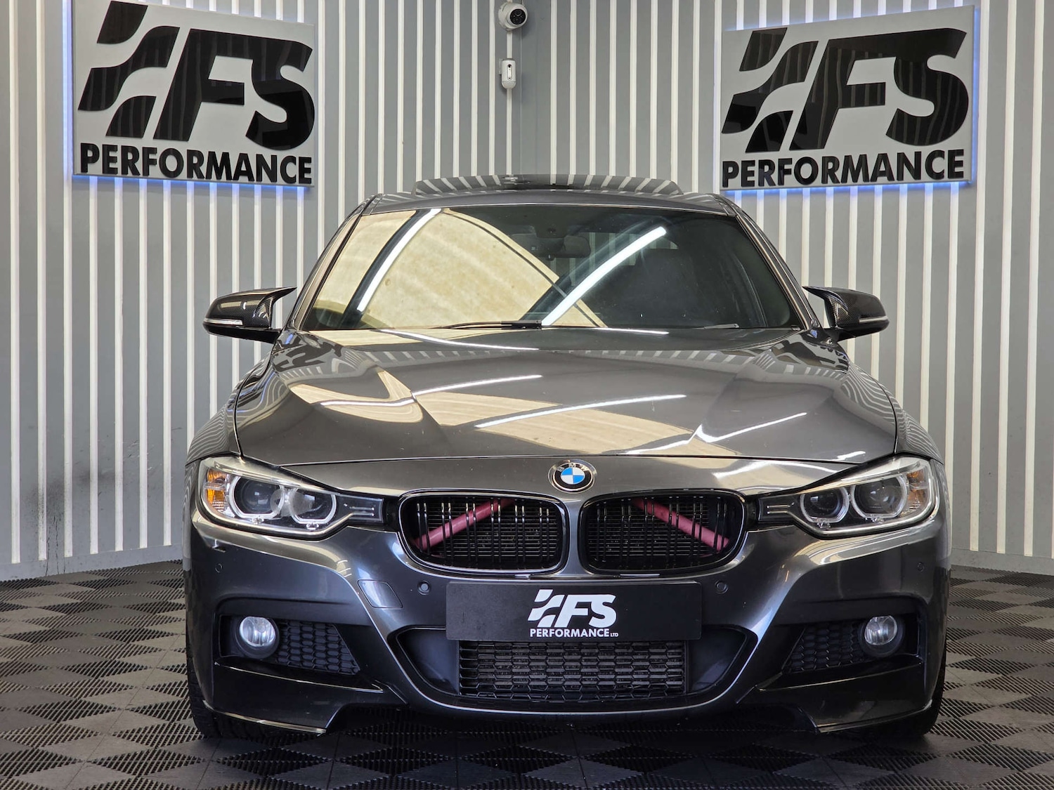 Used BMW 3 Series 2015 for sale - 76331488: Photo 2