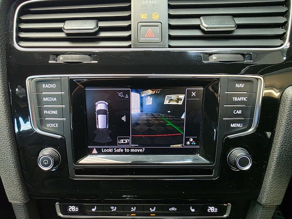 Used Volkswagen Golf 2014 for sale - 76118360: Photo 11