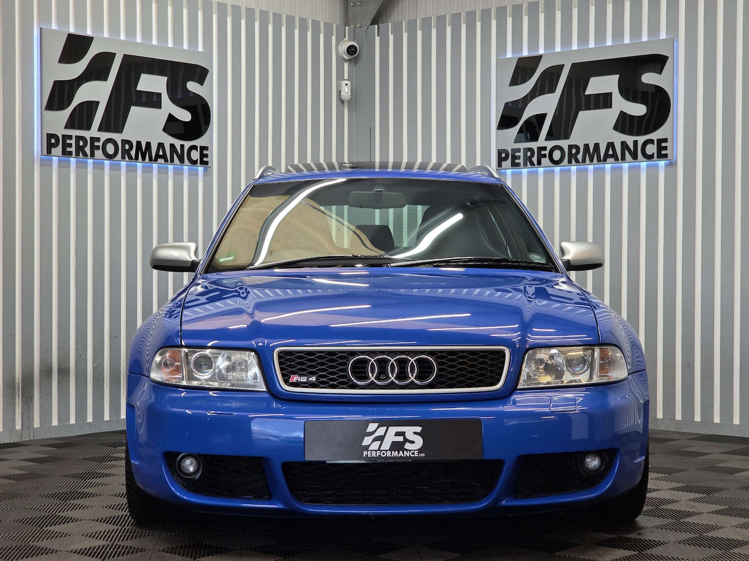 Used Audi RS4 2000 for sale - 76753395: Photo 2