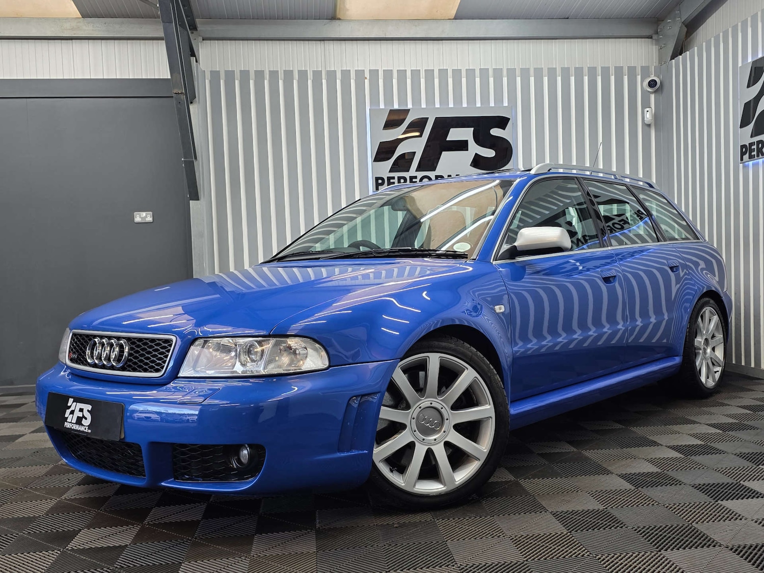 Used Audi RS4 2000 for sale - 76753395: Photo 3