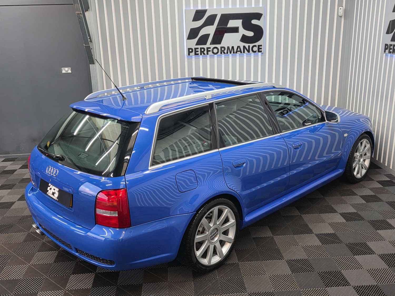 Used Audi RS4 2000 for sale - 76753395: Photo 45