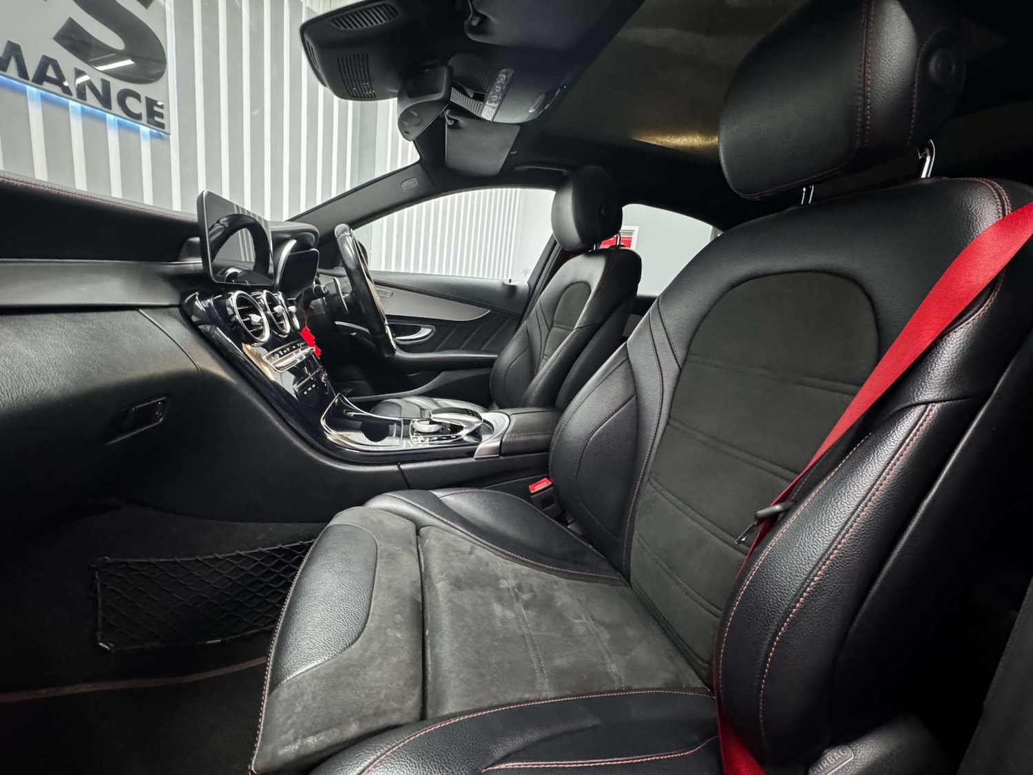 Used Mercedes-Benz C Class 2019 for sale - 77237217: Photo 18