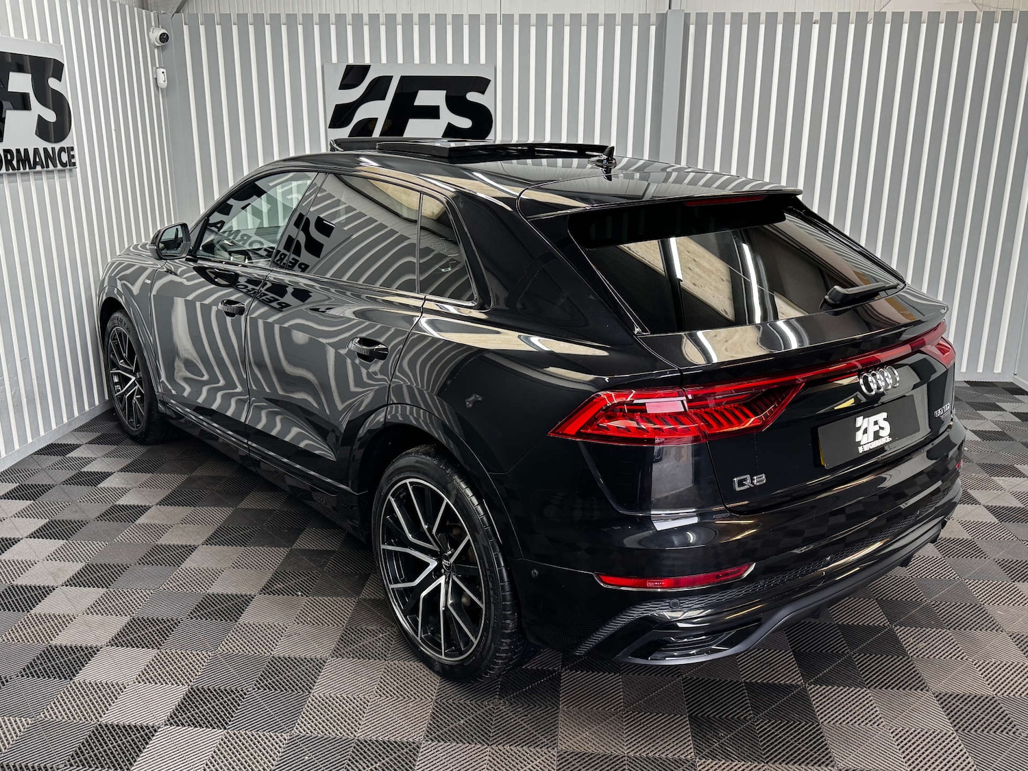 Used Audi Q8 2018 for sale - 77160652: Photo 31