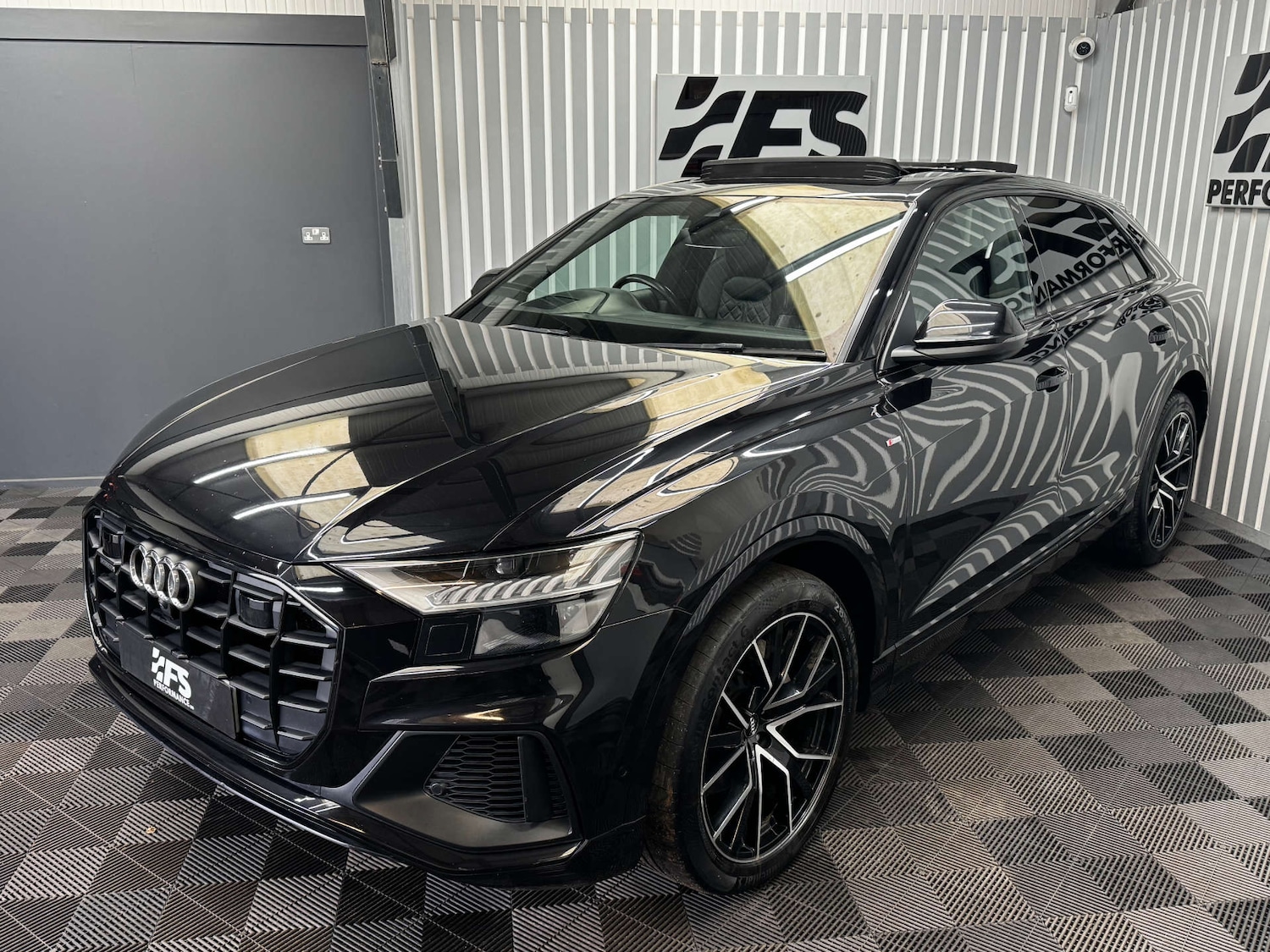 Used Audi Q8 2018 for sale - 77160652: Photo 46