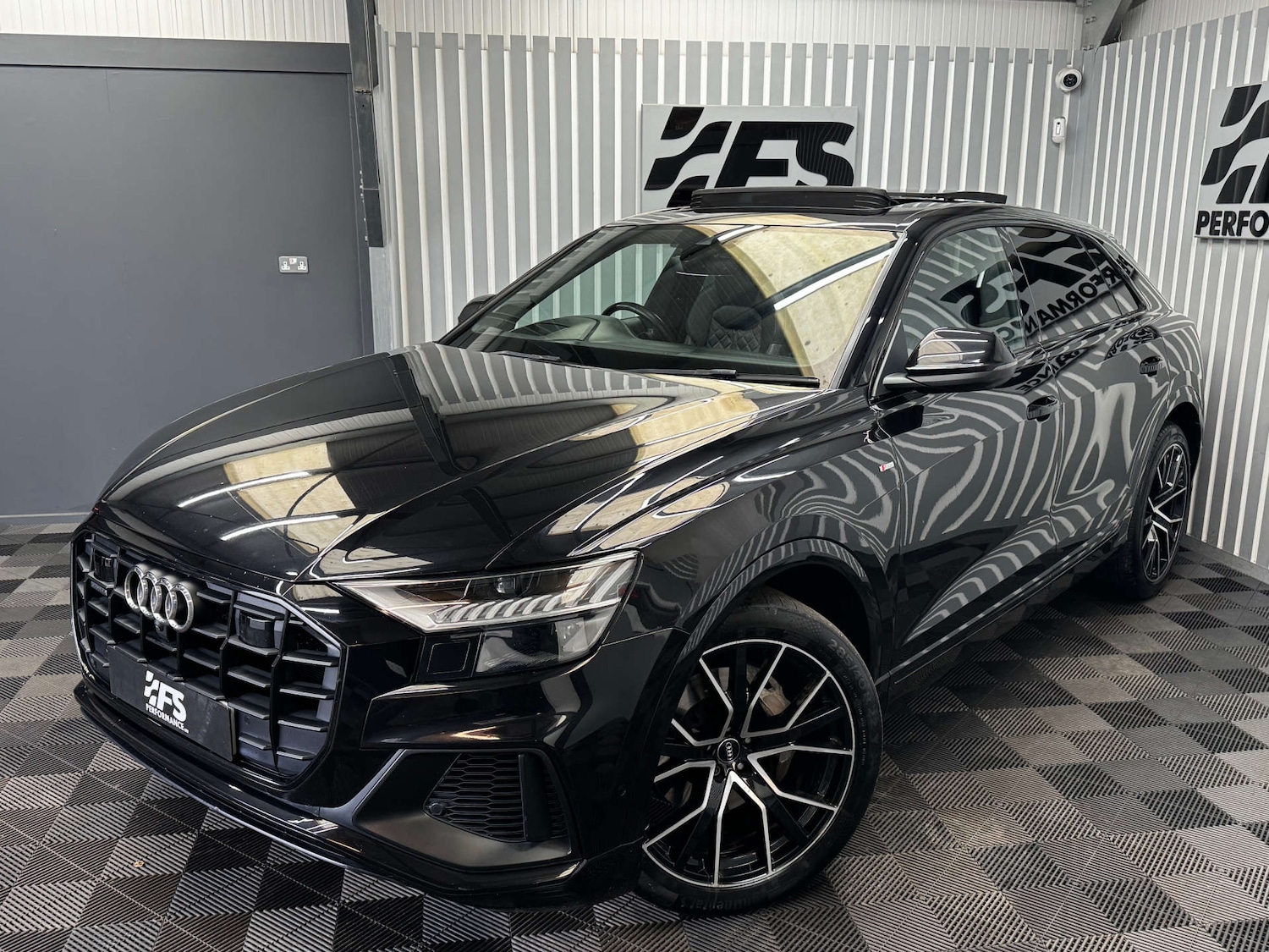 Used Audi Q8 2018 for sale - 77160652: Photo 48