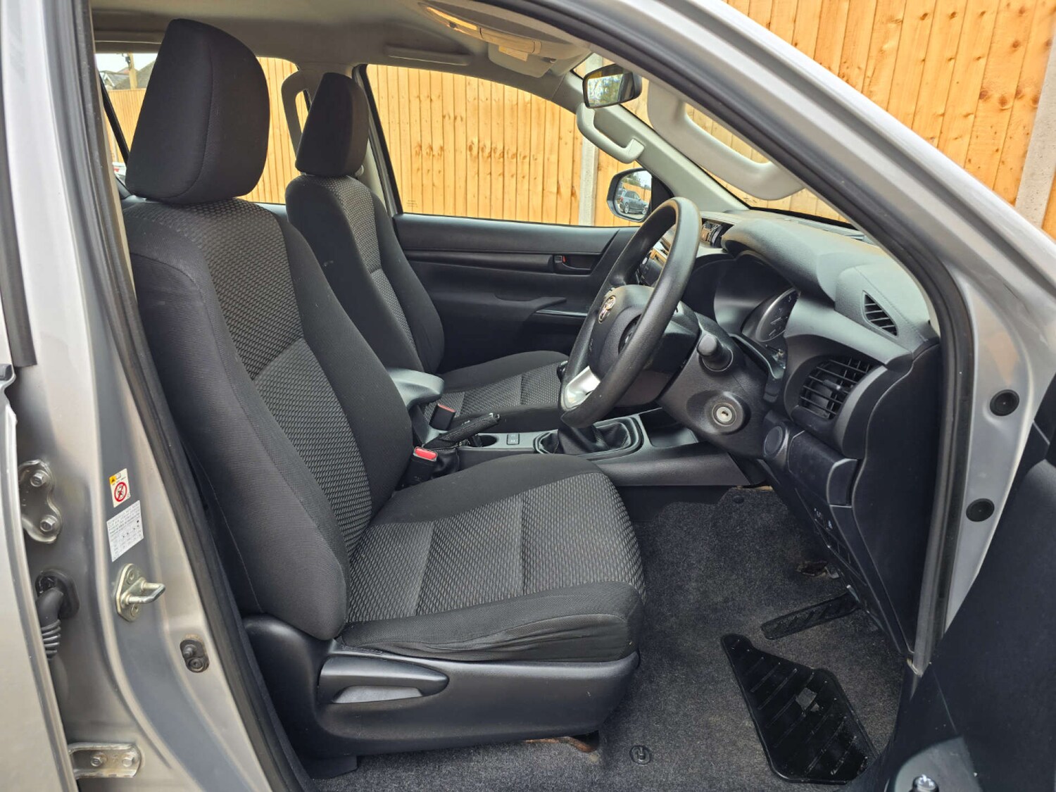 Used Toyota Hilux 2017 for sale - 76601586: Photo 26