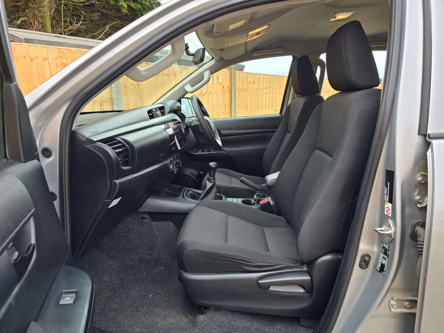 Used Toyota Hilux 2017 for sale - 76601586: Photo 28