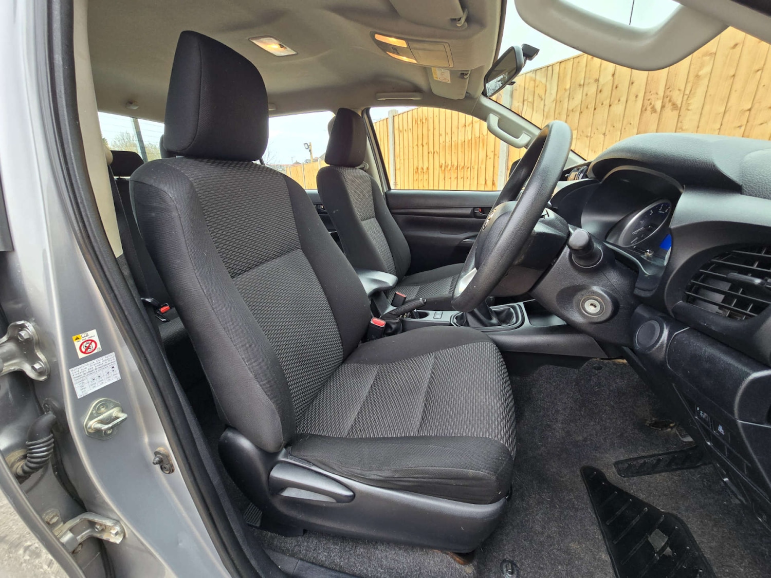 Used Toyota Hilux 2017 for sale - 76601586: Photo 4