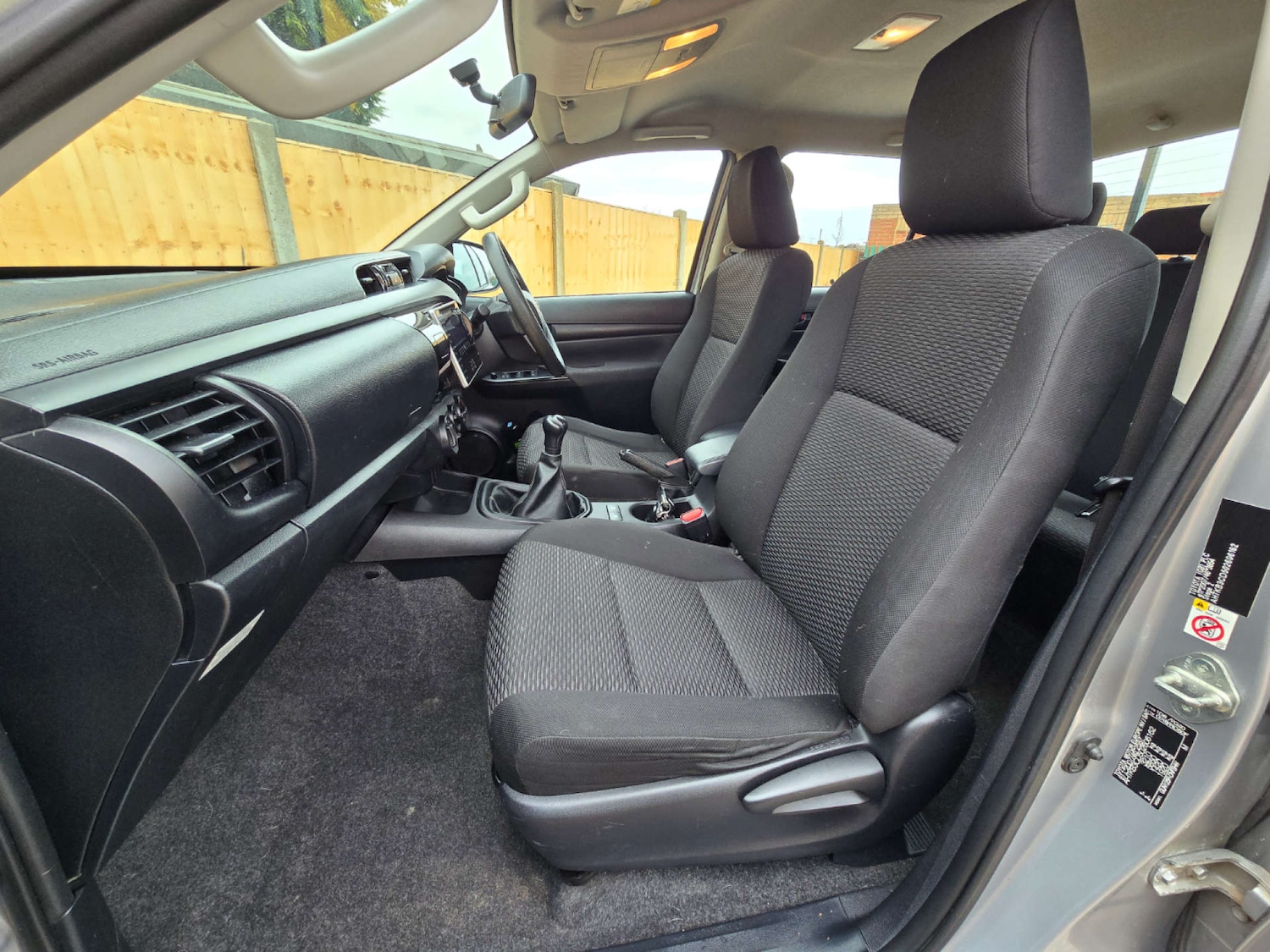 Used Toyota Hilux 2017 for sale - 76601586: Photo 6