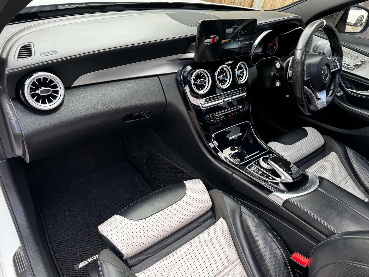 Used Mercedes-Benz C Class 2016 for sale - 77393374: Photo 12