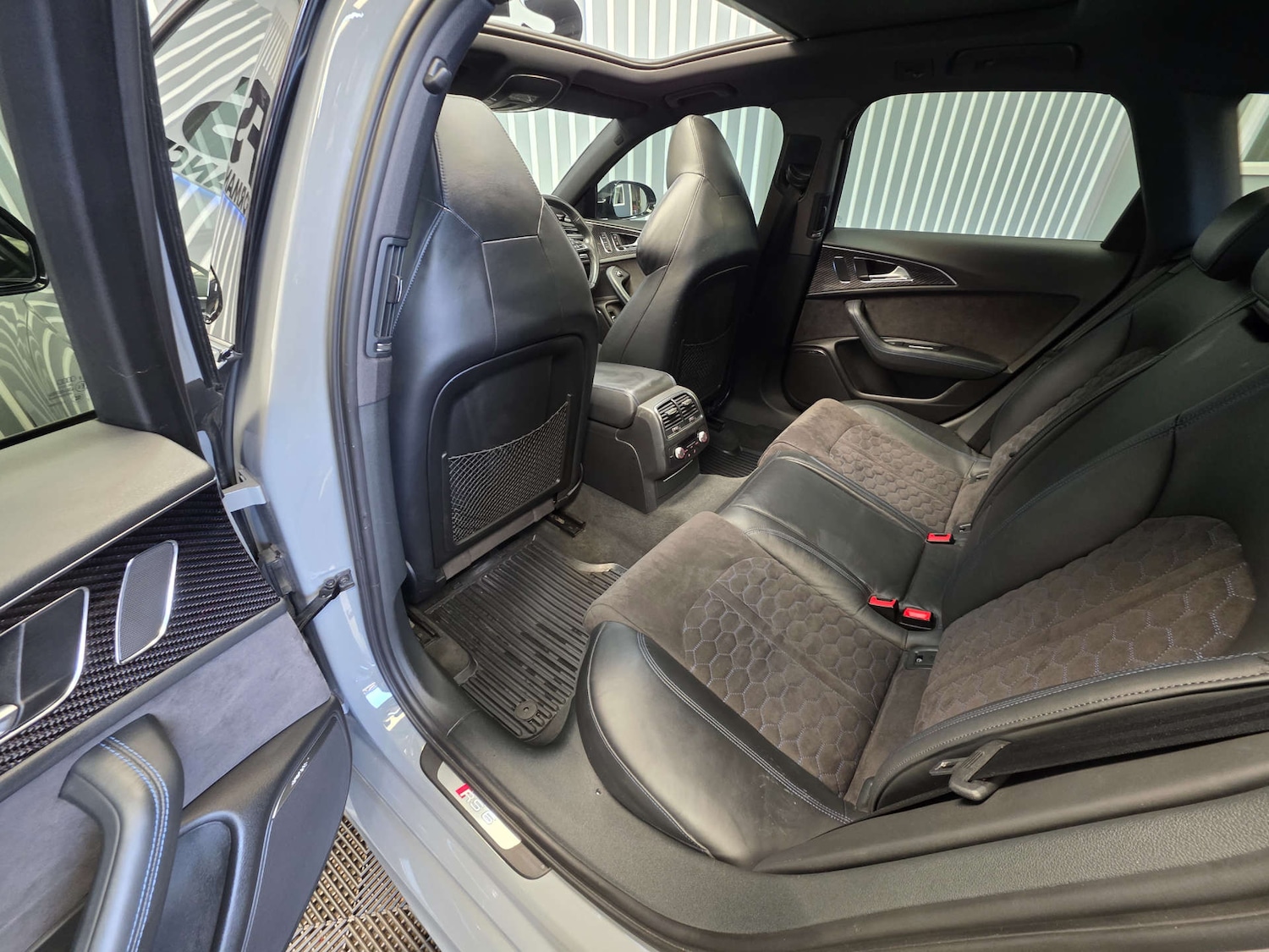 Used Audi RS6 2017 for sale - 78179617: Photo 24