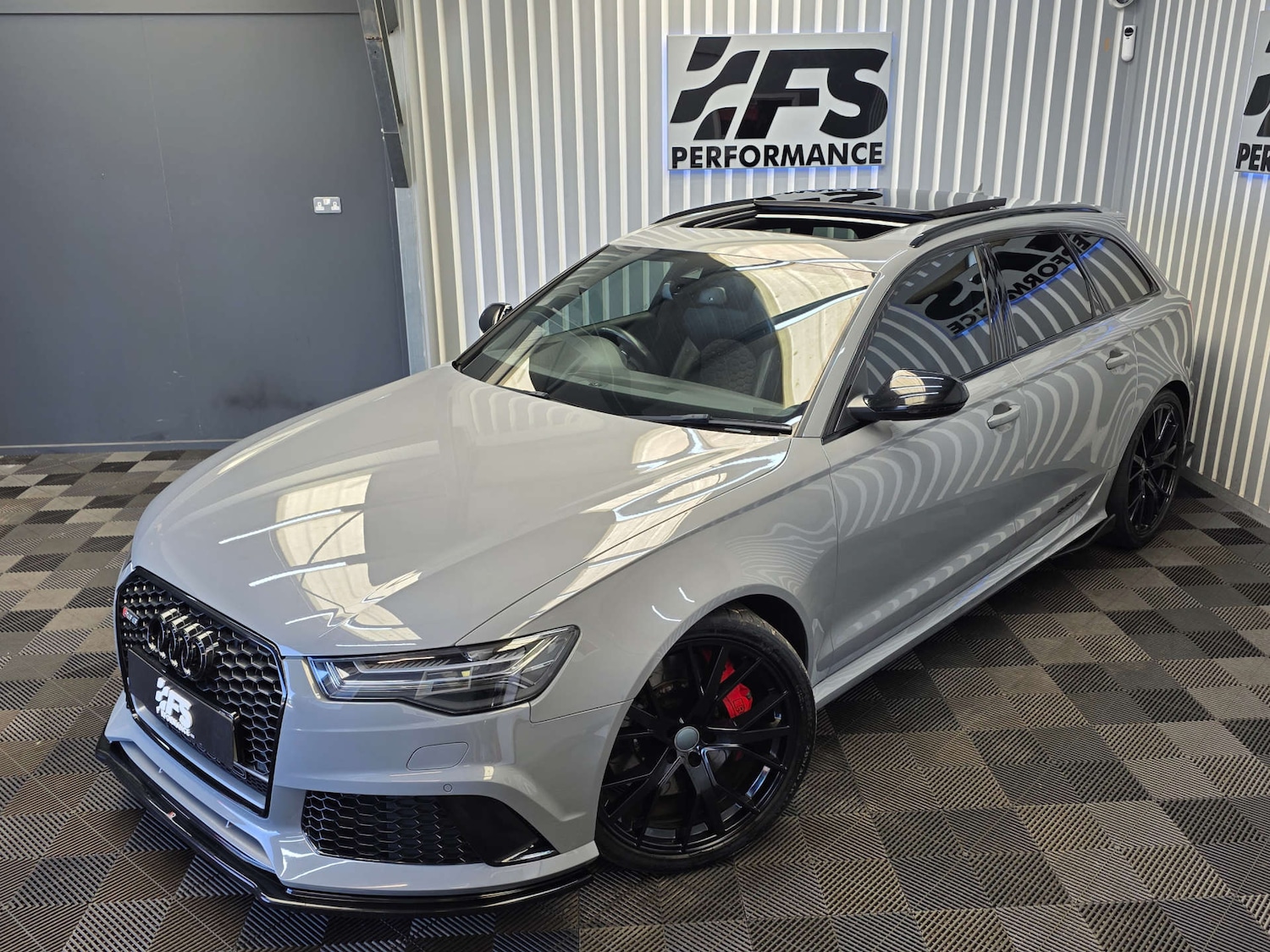 Used Audi RS6 2017 for sale - 78179617: Photo 44